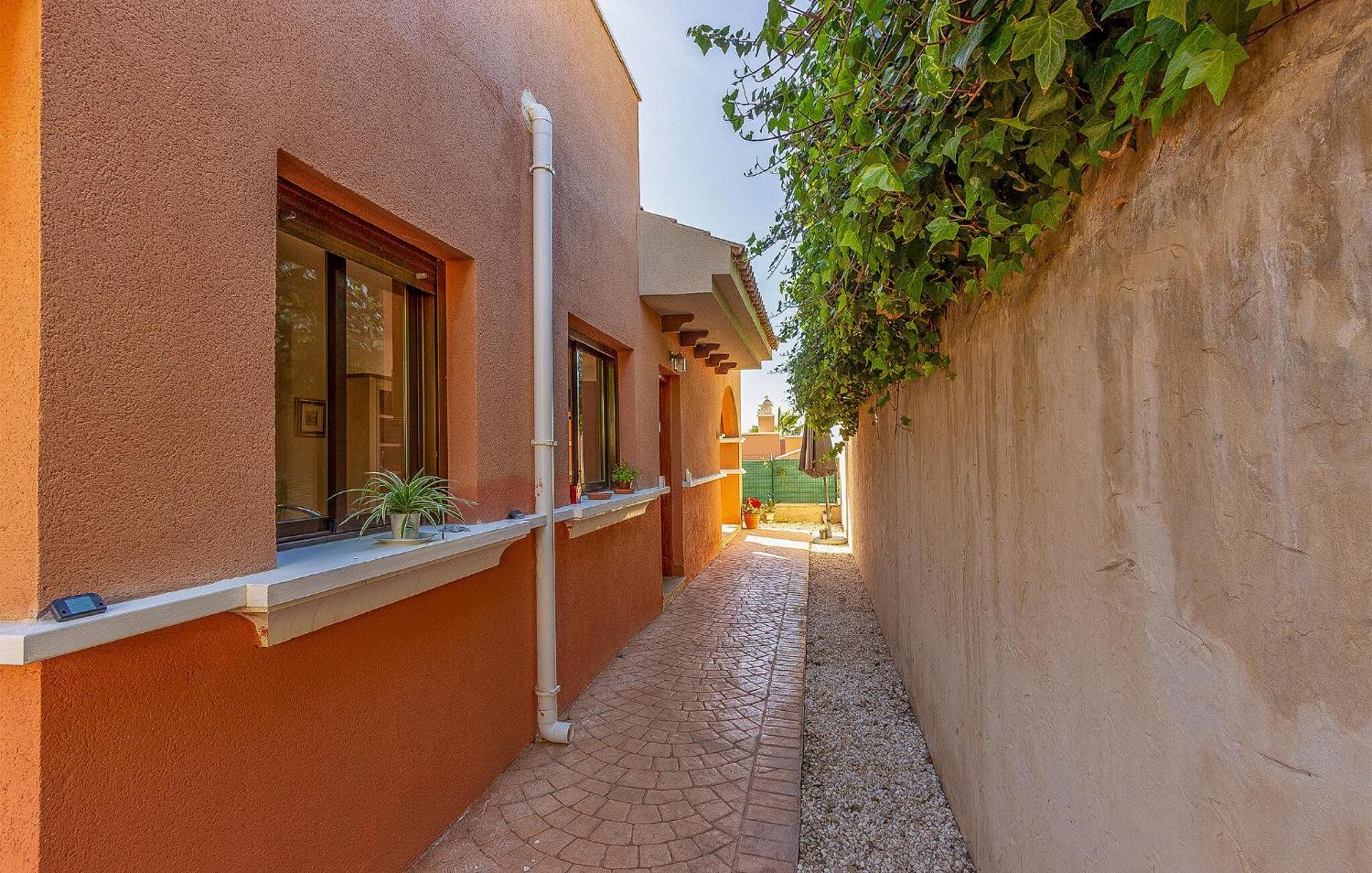 Gorgeous Home In Cartagena With Wifi ภายนอก รูปภาพ